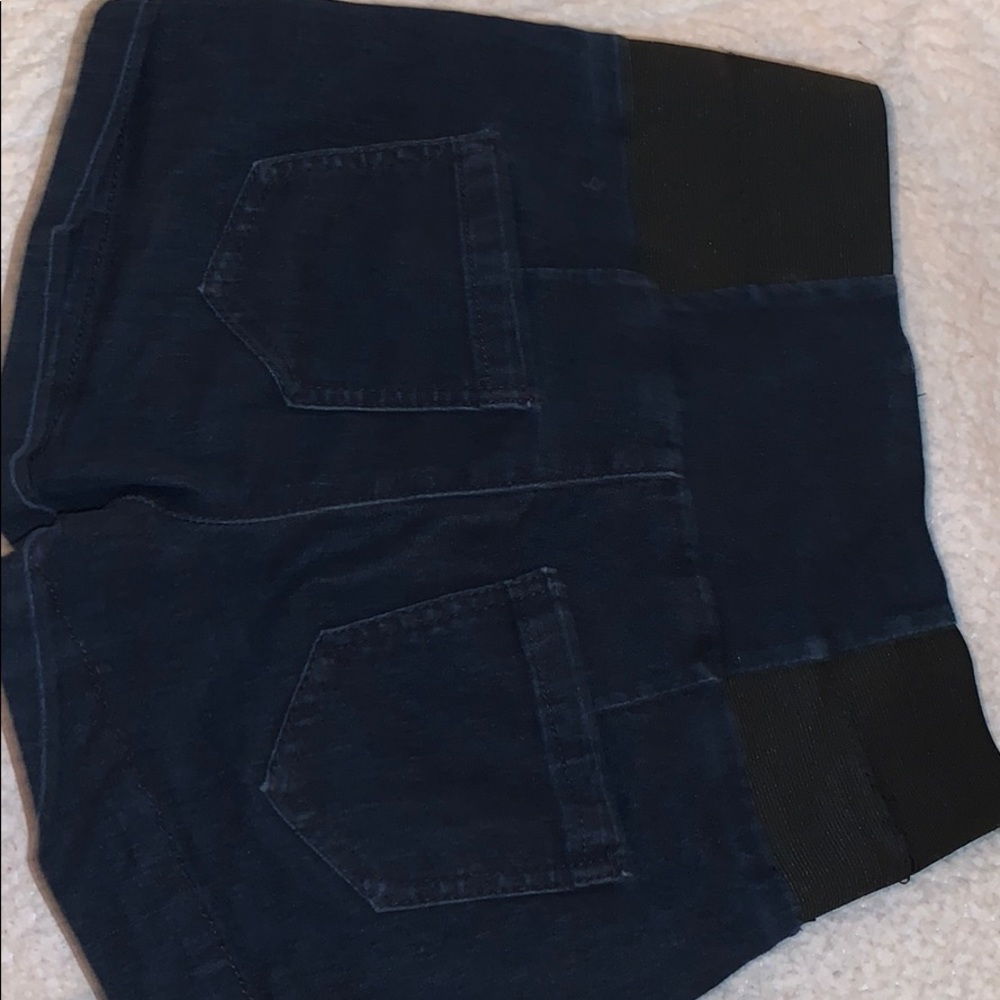 Slimming Waist Buttonless Shorts